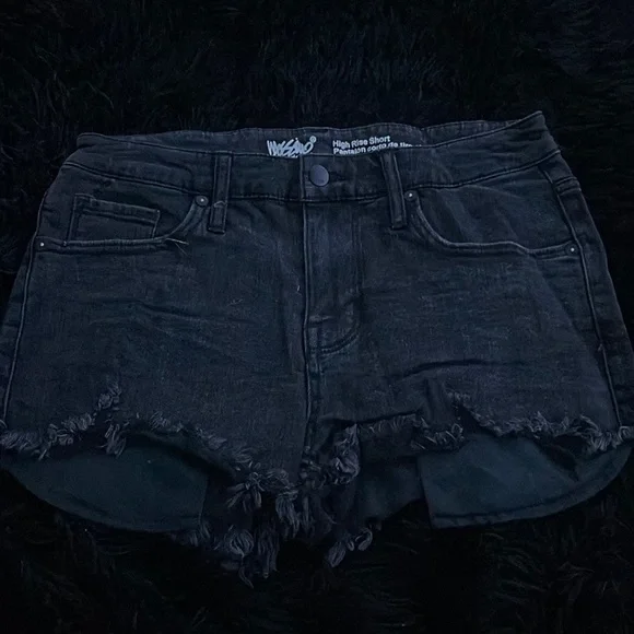 Mossimo High rise black jean shorts size 6 - Picture 4 of 6